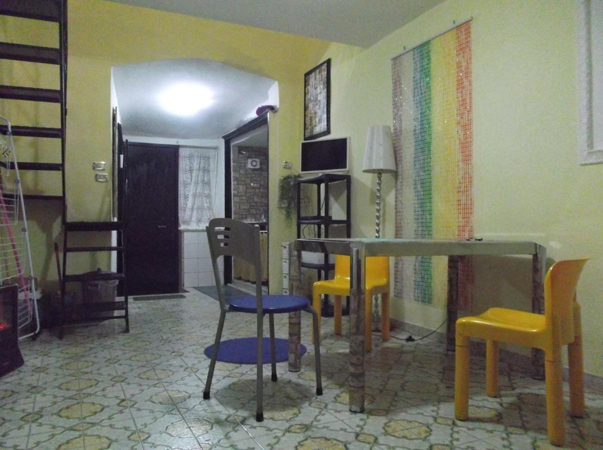 Вилла Monolocale Fronte Strada Napoli Centro Storico Экстерьер фото