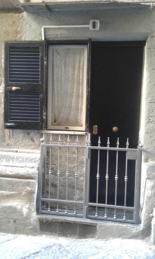 Вилла Monolocale Fronte Strada Napoli Centro Storico Экстерьер фото
